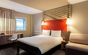 Ibis Lisboa Liberdade